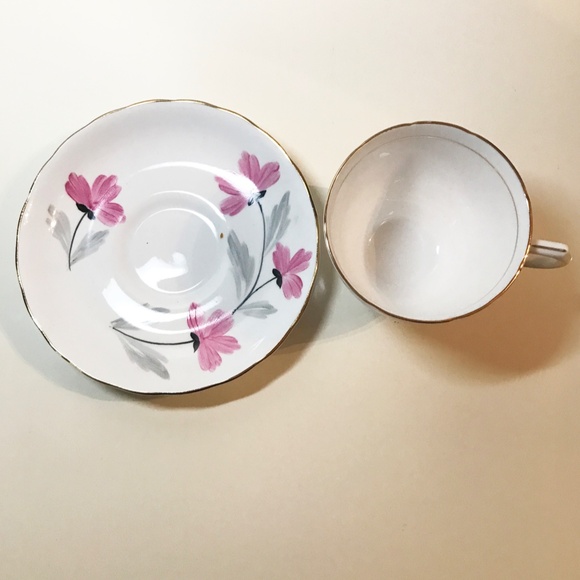 Tuscan Fine English Bone China Tea Cup & Saucer - Picture 3 of 5